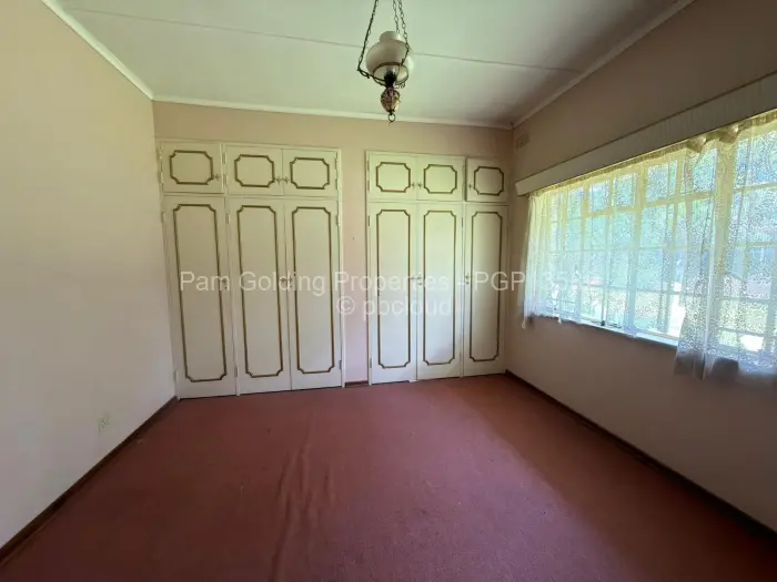 3 Bedroom House for Sale in Kumalo, Bulawayo