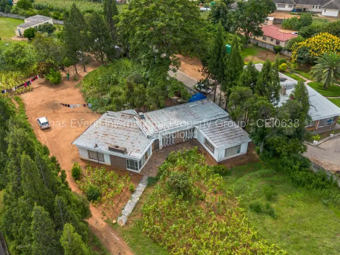 4 Bedroom House for Sale in Highmount, Bulawayo