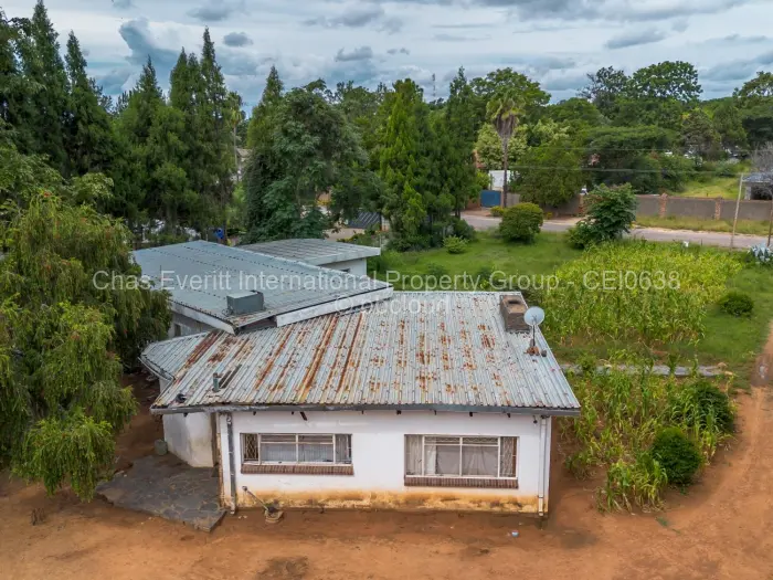 4 Bedroom House for Sale in Highmount, Bulawayo
