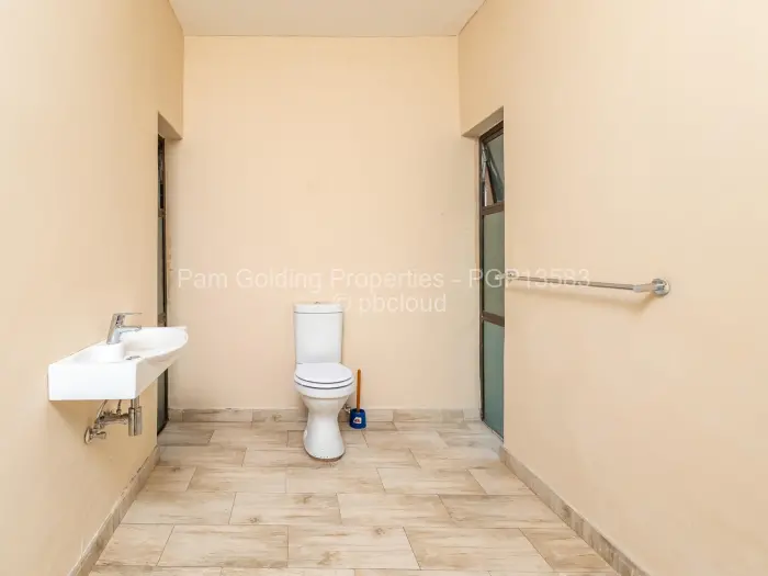 Townhouse/Cluster to Rent in Avondale West, Harare