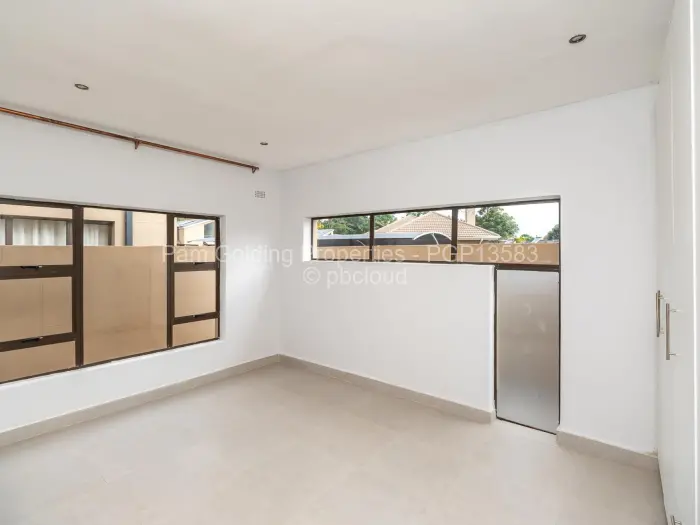 Townhouse/Cluster to Rent in Avondale West, Harare