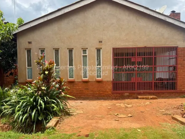 3 Bedroom House for Sale in Kuwadzana, Harare