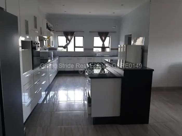 7 Bedroom House to Rent in Pomona, Harare