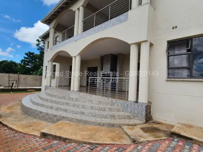 7 Bedroom House to Rent in Pomona, Harare