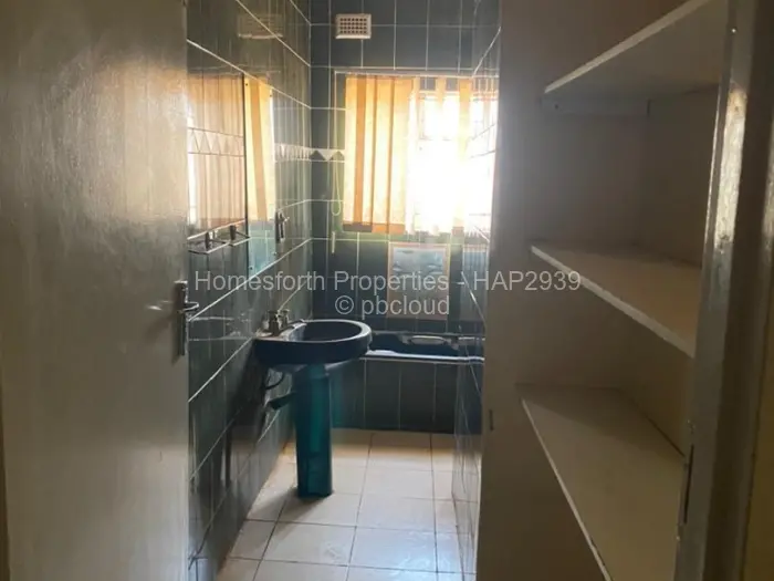 5 Bedroom House for Sale in Norton, Norton