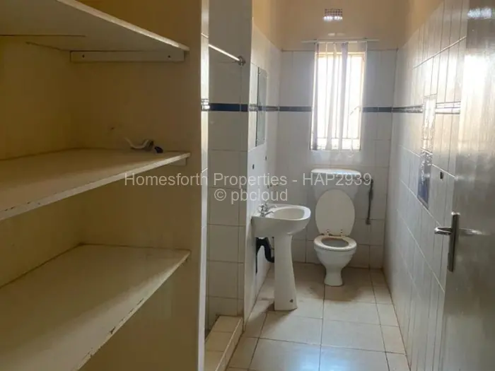 5 Bedroom House for Sale in Norton, Norton