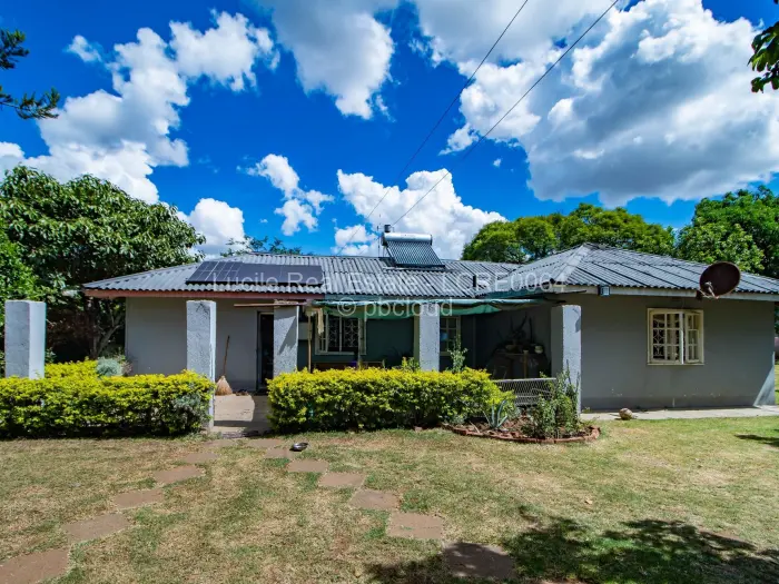 4 Bedroom House for Sale in Eastlea, Harare