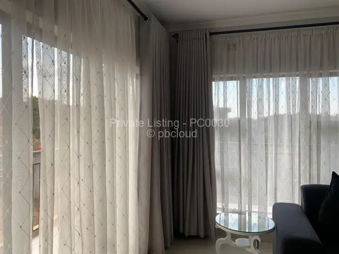 6 Bedroom House for Sale in Gletwin Park, Harare