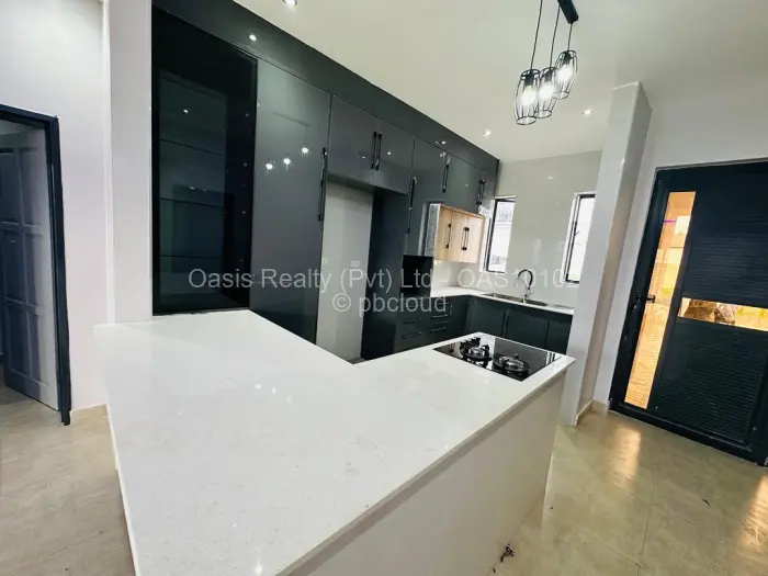 Townhouse/Cluster to Rent in Greendale, Harare