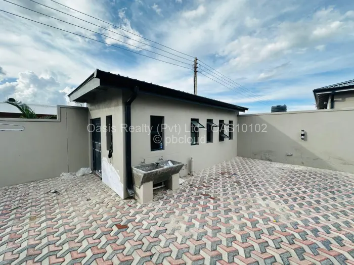 Townhouse/Cluster to Rent in Greendale, Harare