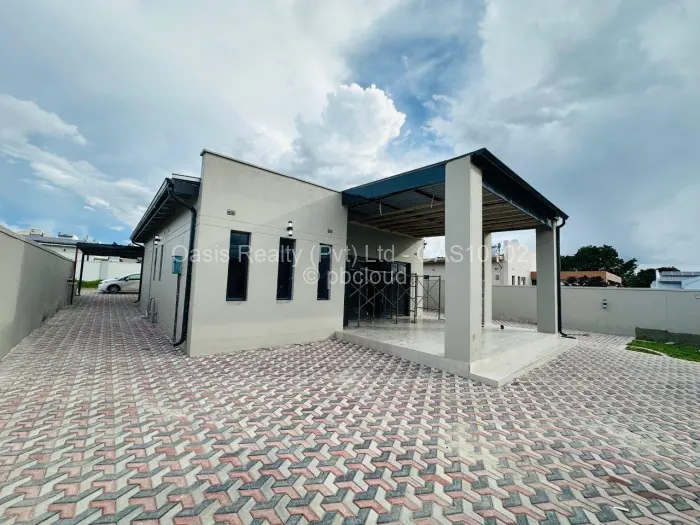 Townhouse/Cluster to Rent in Greendale, Harare