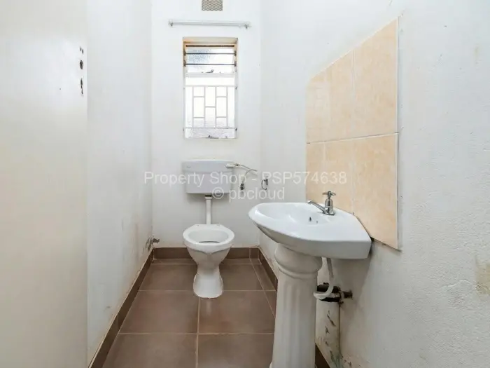 4 Bedroom House for Sale in Zimre Park, Harare