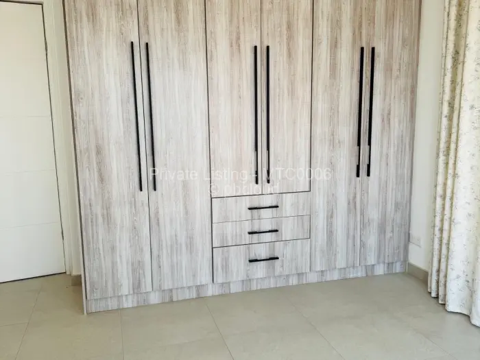 Townhouse/Cluster to Rent in Borrowdale West