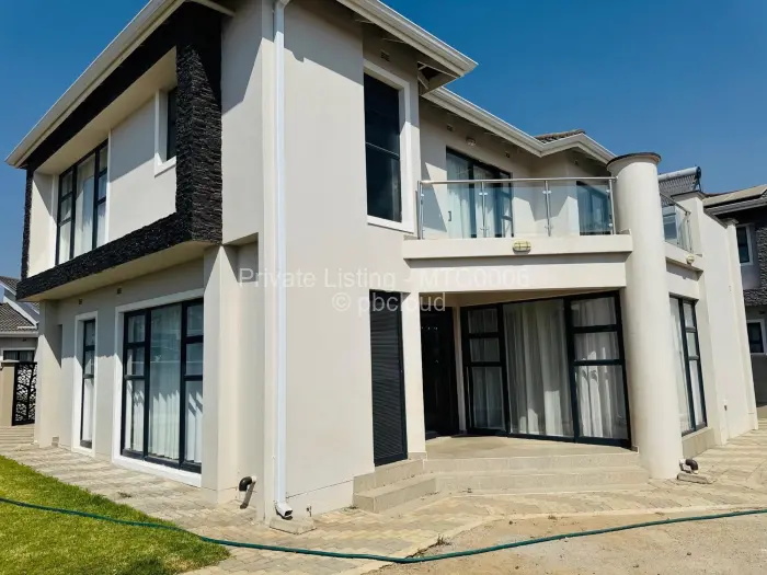 Townhouse/Cluster to Rent in Borrowdale West