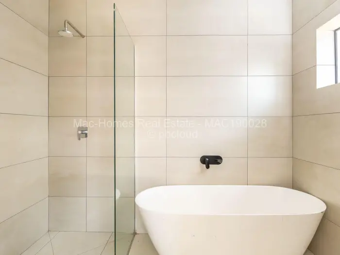 4 Bedroom House for Sale in Gunhill, Harare