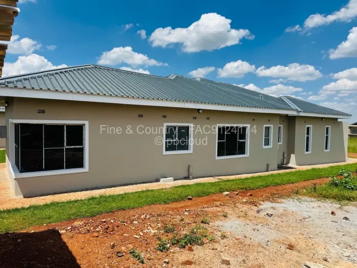 Townhouse/Cluster to Rent in Pomona