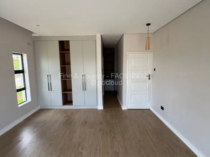 Townhouse/Cluster to Rent in Pomona