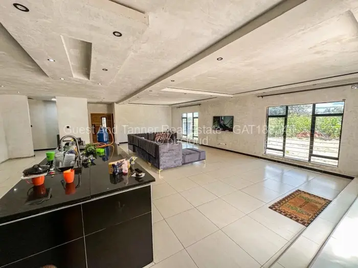 House for Sale in Crowhill Views, Harare