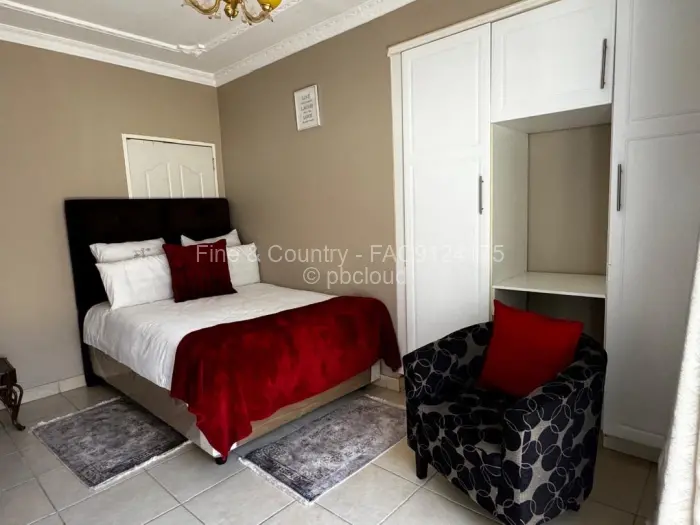 6 Bedroom House to Rent in Borrowdale, Harare