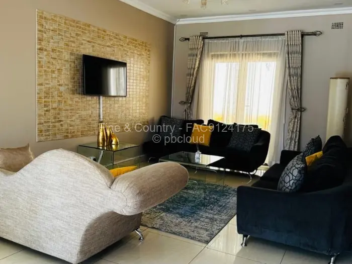 6 Bedroom House to Rent in Borrowdale, Harare