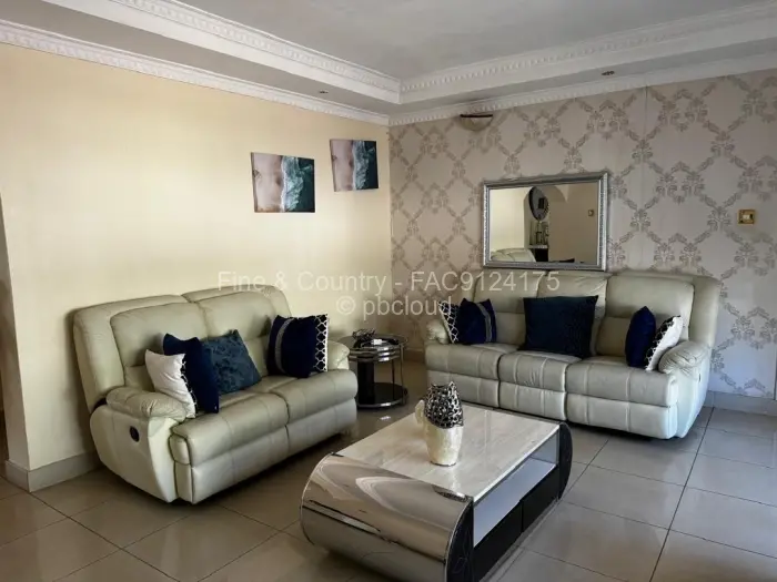 6 Bedroom House to Rent in Borrowdale, Harare