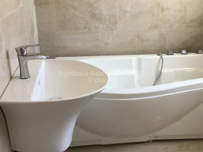 Townhouse/Cluster to Rent in Greendale North