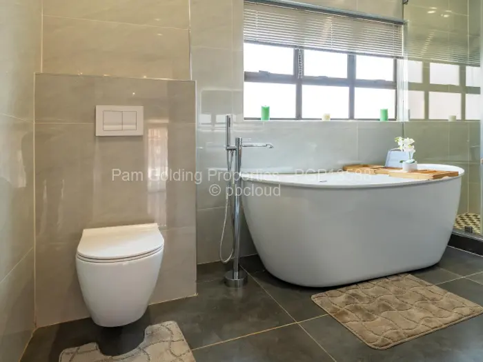 Townhouse/Cluster for Sale in Mount Pleasant, Harare