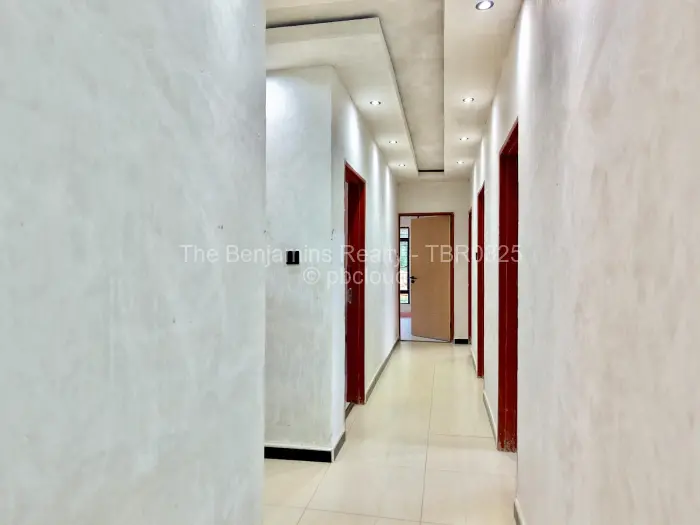 4 Bedroom House for Sale in Crowhill Views, Harare