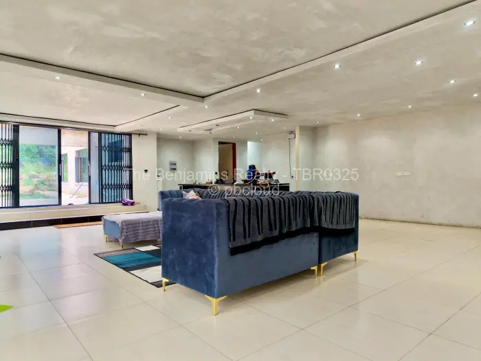 4 Bedroom House for Sale in Crowhill Views, Harare