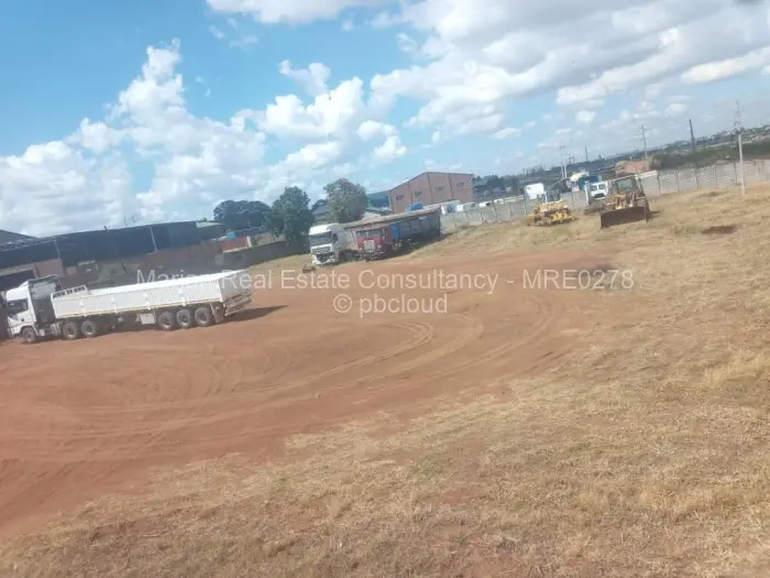 Commercial Stand for Sale in Aspindale Park, Harare