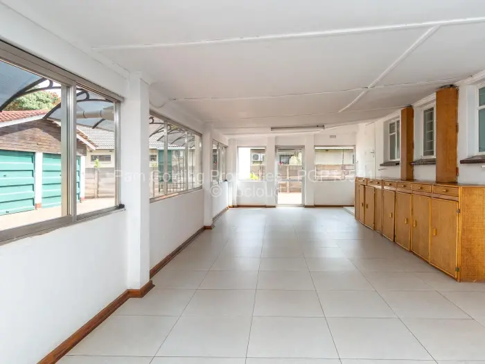 Other Commercial to Rent in Belvedere