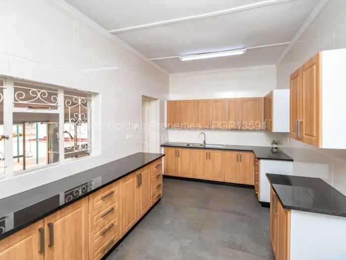 Other Commercial to Rent in Belvedere