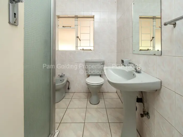 Other Commercial to Rent in Belvedere