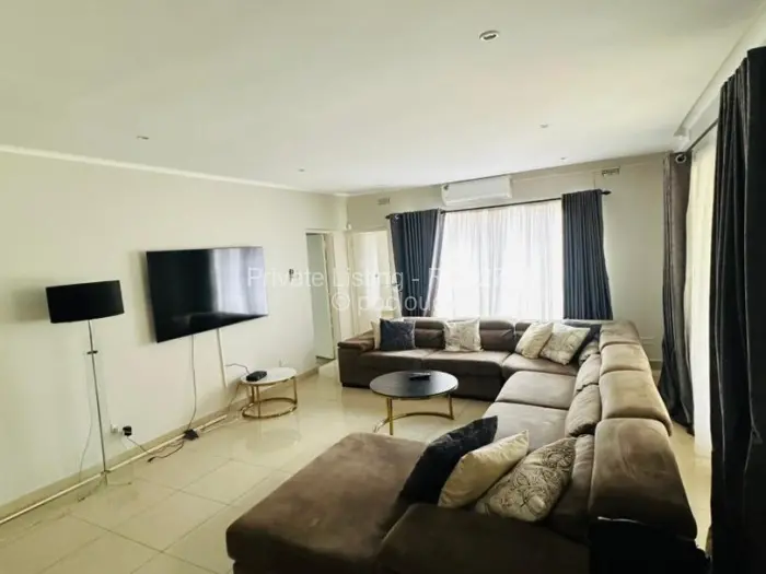 Townhouse/Cluster to Rent in Newlands, Harare