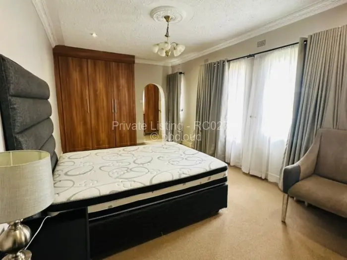 Townhouse/Cluster to Rent in Newlands, Harare