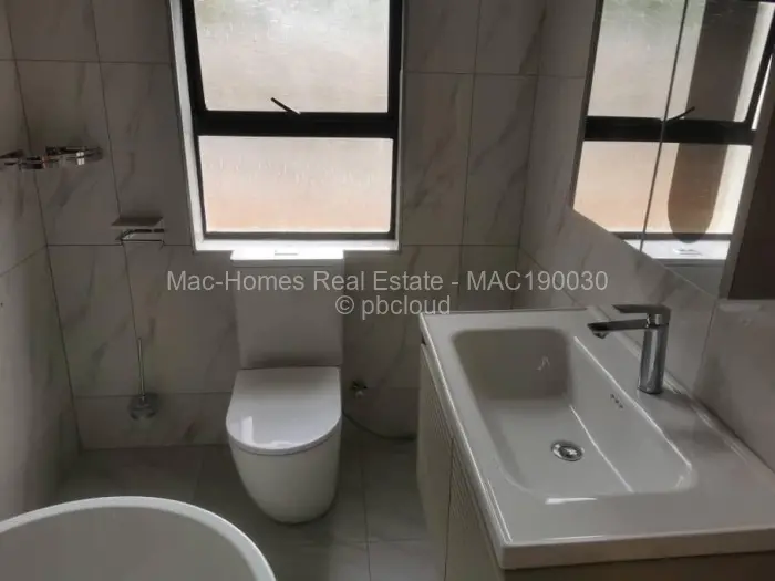 Townhouse/Cluster to Rent in Borrowdale West