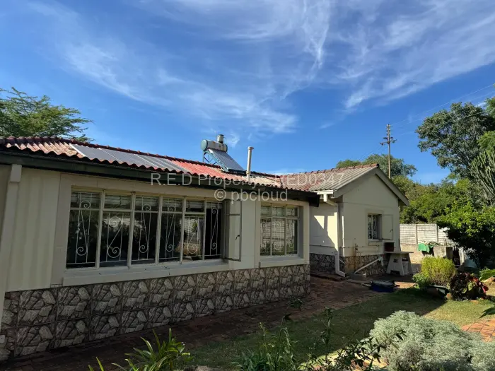 3 Bedroom House for Sale in Burnside, Bulawayo