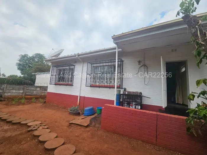 2 Bedroom Cottage/Garden Flat to Rent in Kamfinsa