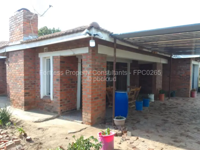 3 Bedroom House for Sale in Mainway Meadows, Harare