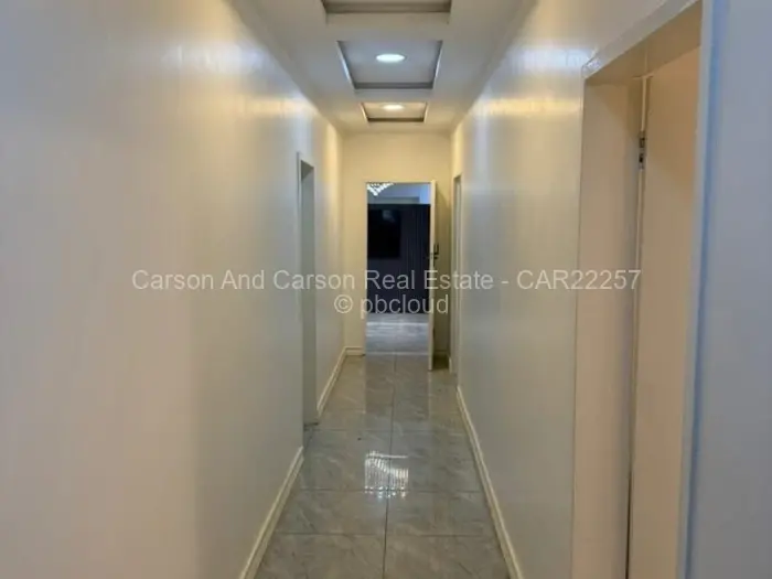 9 Bedroom House for Sale in Umwinsidale, Harare