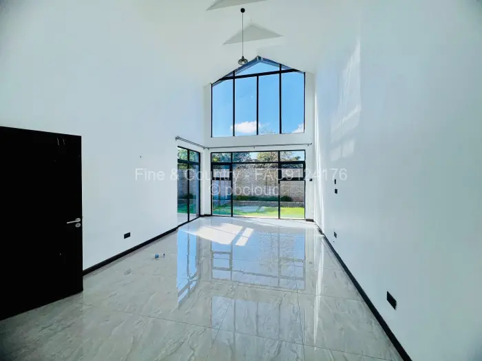 Townhouse/Cluster to Rent in Greendale