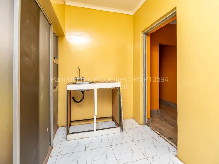 3 Bedroom House for Sale in Msasa, Harare