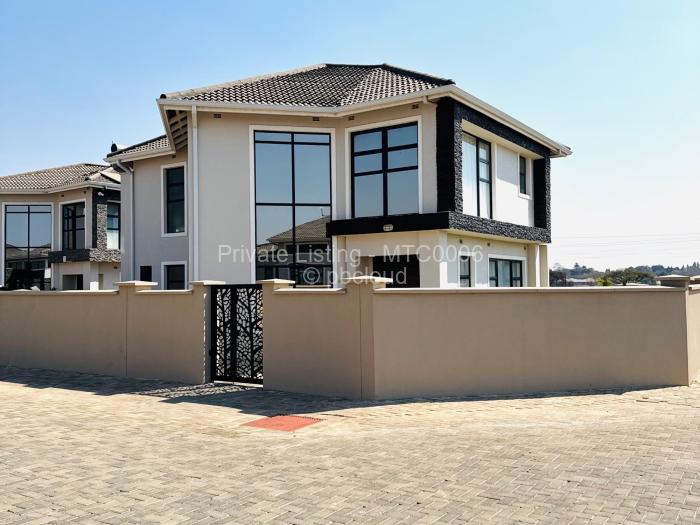 Townhouse/Cluster to Rent in Borrowdale West, Harare