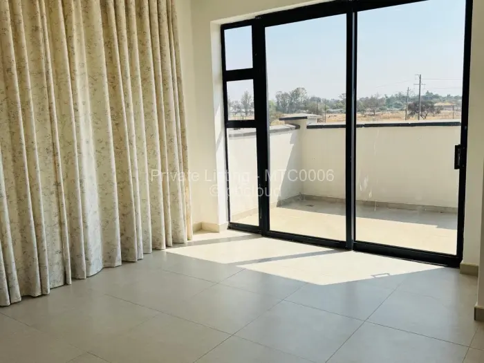 Townhouse/Cluster to Rent in Borrowdale West, Harare