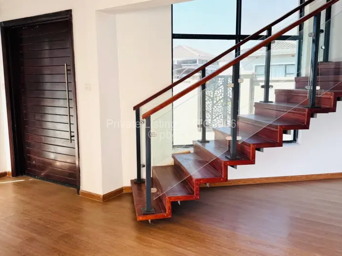 Townhouse/Cluster to Rent in Borrowdale West, Harare