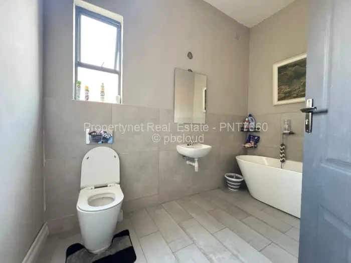 Townhouse/Cluster for Sale in Greendale, Harare