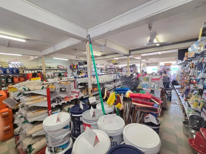 Retail/Shop for Sale in Chinhoyi, Chinhoyi