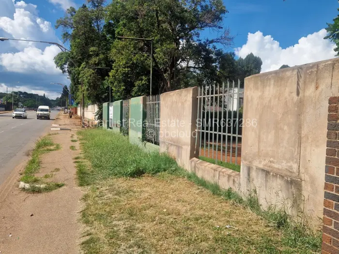 4 Bedroom House to Rent in Avondale