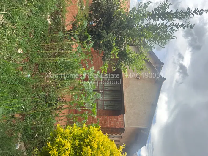 House for Sale in Hatcliffe, Harare