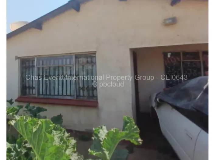4 Bedroom House for Sale in Warren Park, Harare